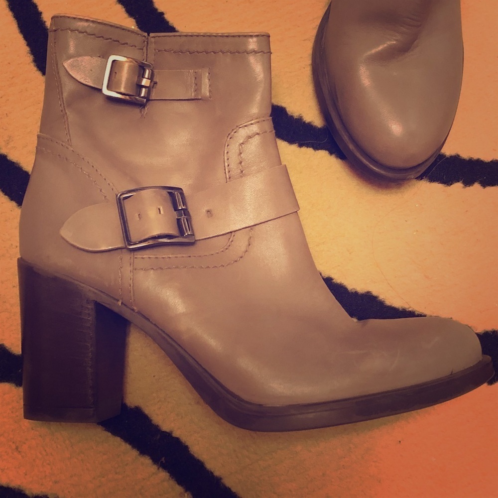 Ankle boots